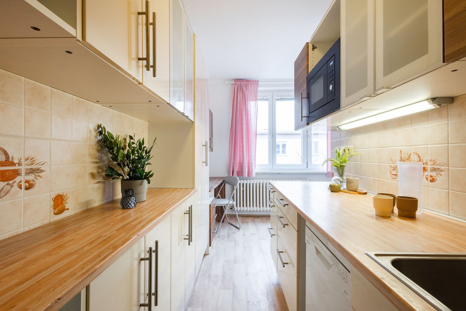 Predaj bytu 3-izbový 80 m², Nedašovská, Praha, Praha Predaj bytu 3-izbový 80 m², Nedašovská, Praha, Praha
