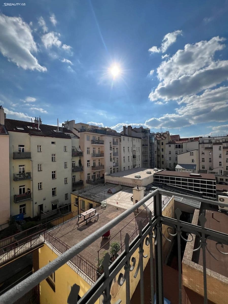 Prenájom bytu 2-izbový 45 m², Sládkova, Praha, Praha Prenájom bytu 2-izbový 45 m², Sládkova, Praha, Praha