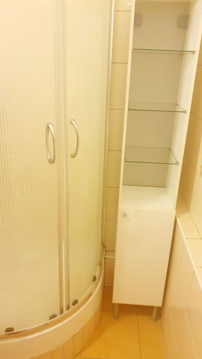 Prenájom bytu 2-izbový 45 m², Nad Ohradou, Praha, Praha Prenájom bytu 2-izbový 45 m², Nad Ohradou, Praha, Praha