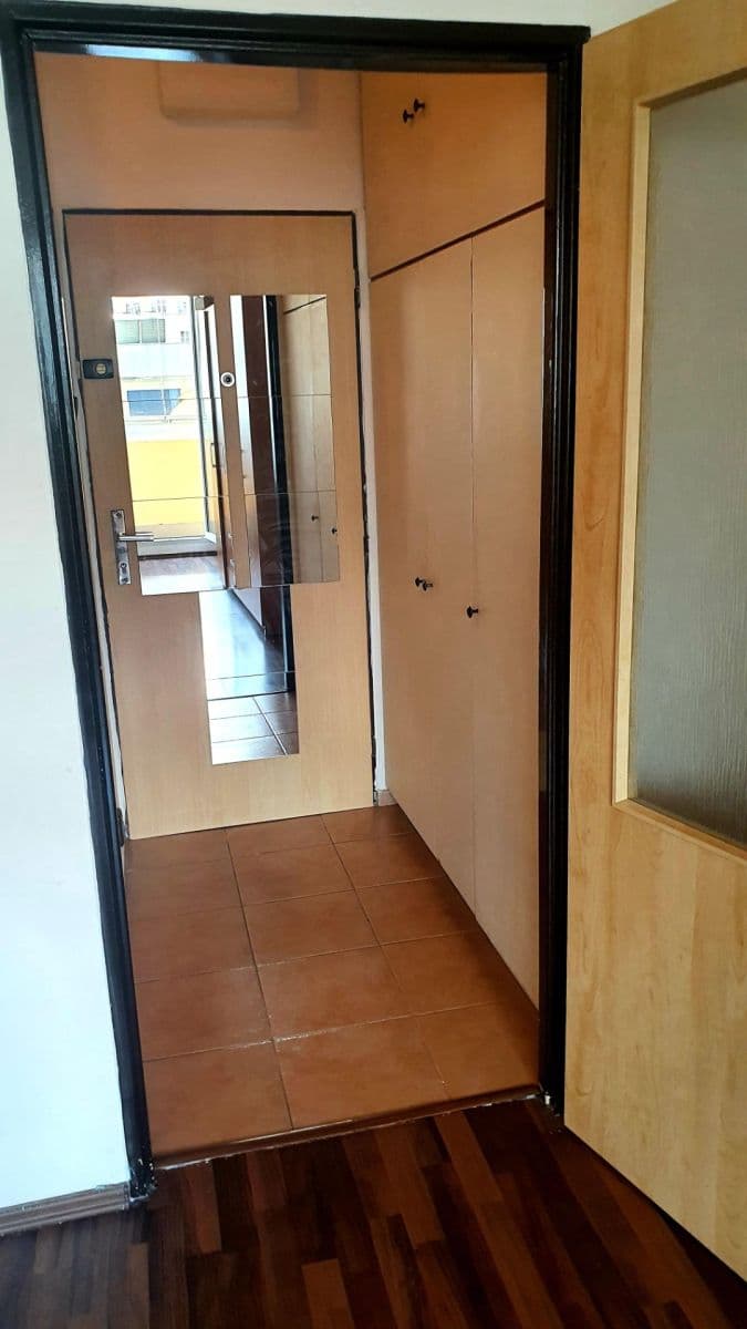 Prenájom bytu 2-izbový 45 m², Nad Ohradou, Praha, Praha Prenájom bytu 2-izbový 45 m², Nad Ohradou, Praha, Praha