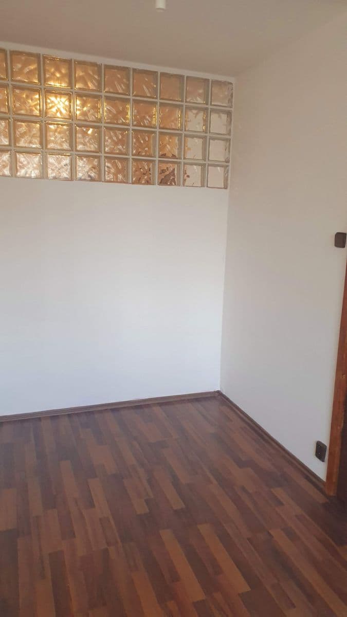 Prenájom bytu 2-izbový 45 m², Nad Ohradou, Praha, Praha Prenájom bytu 2-izbový 45 m², Nad Ohradou, Praha, Praha