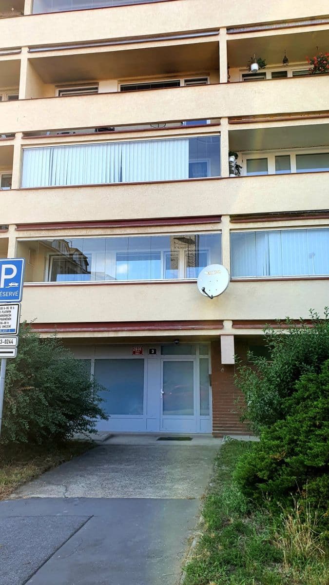 Prenájom bytu 2-izbový 45 m², Nad Ohradou, Praha, Praha Prenájom bytu 2-izbový 45 m², Nad Ohradou, Praha, Praha