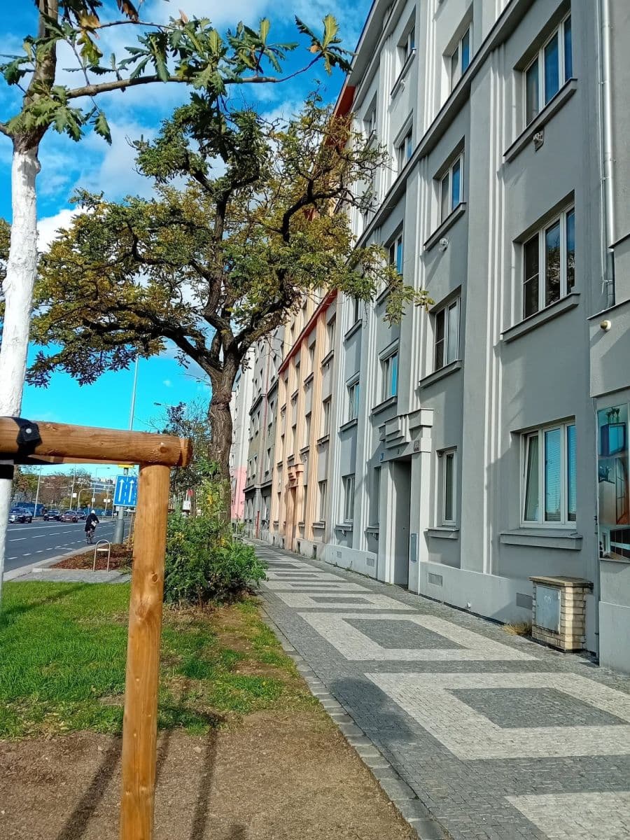 Prenájom bytu 2-izbový 60 m², Argentinská, Praha, Praha Prenájom bytu 2-izbový 60 m², Argentinská, Praha, Praha