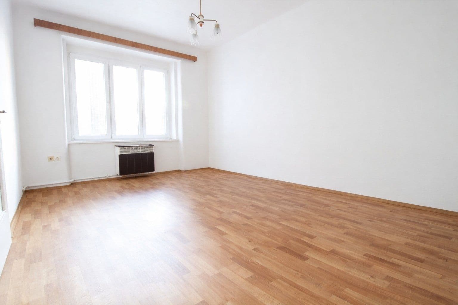 Prenájom bytu 2-izbový 60 m², Argentinská, Praha, Praha Prenájom bytu 2-izbový 60 m², Argentinská, Praha, Praha