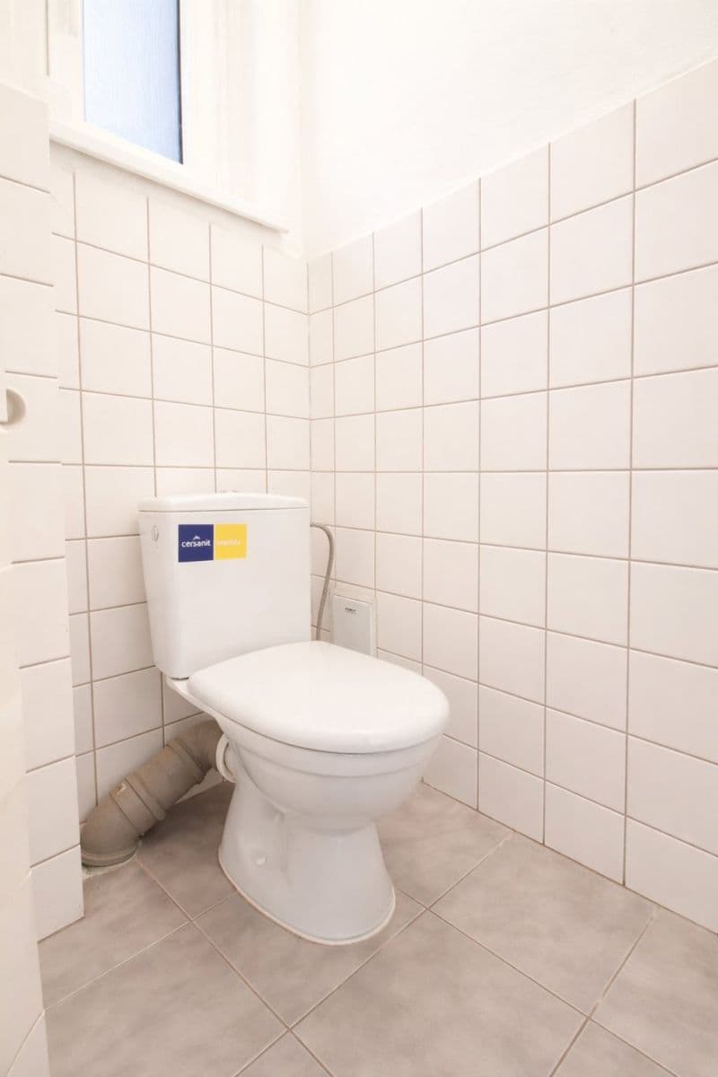 Prenájom bytu 2-izbový 60 m², Argentinská, Praha, Praha Prenájom bytu 2-izbový 60 m², Argentinská, Praha, Praha