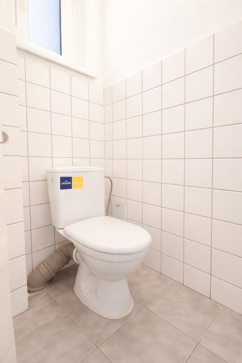 Prenájom bytu 2-izbový 60 m², Argentinská, Praha, Praha Prenájom bytu 2-izbový 60 m², Argentinská, Praha, Praha