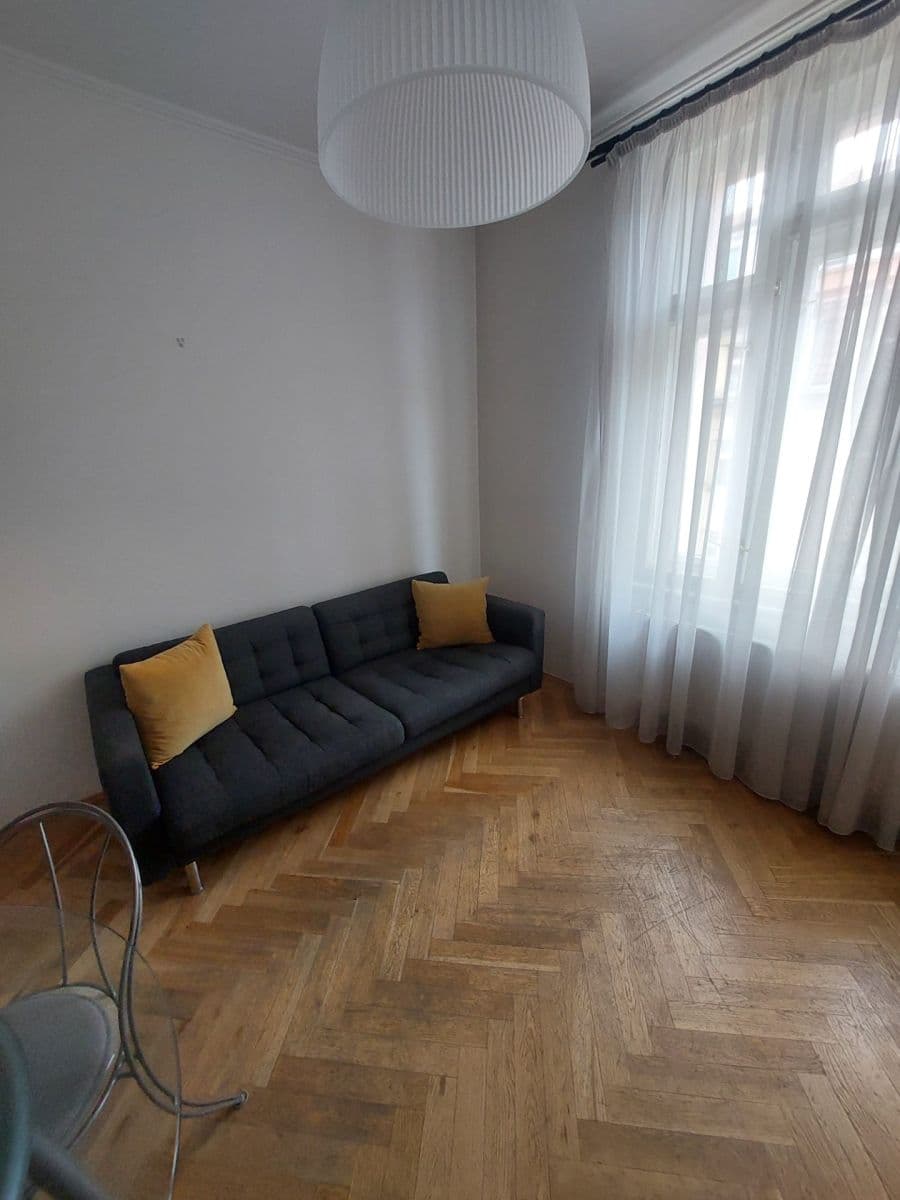 Prenájom bytu 3-izbový 72 m², Na Výtoni, Praha, Praha Prenájom bytu 3-izbový 72 m², Na Výtoni, Praha, Praha