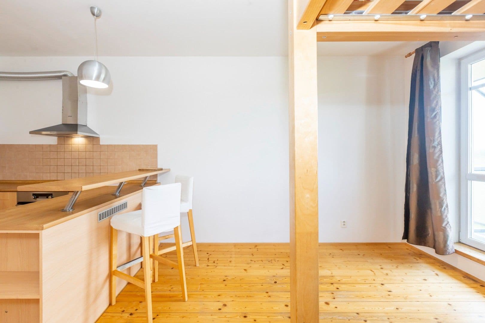 Prenájom bytu 1-izbový 35 m², Najdrova, Roztoky, Středočeský kraj Prenájom bytu 1-izbový 35 m², Najdrova, Roztoky, Středočeský kraj