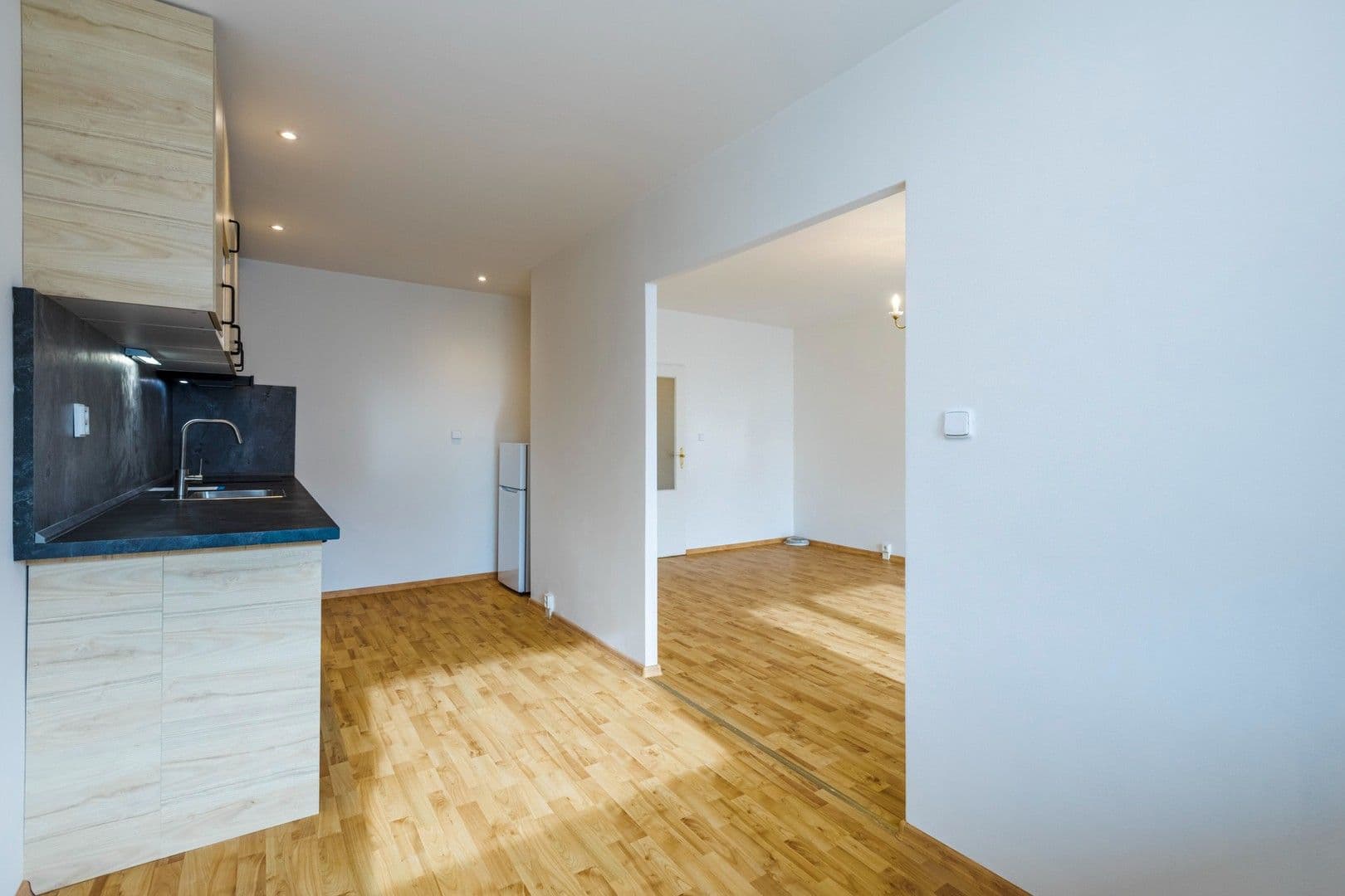 Prenájom bytu 3-izbový 75 m², Dědinova, Praha, Praha Prenájom bytu 3-izbový 75 m², Dědinova, Praha, Praha