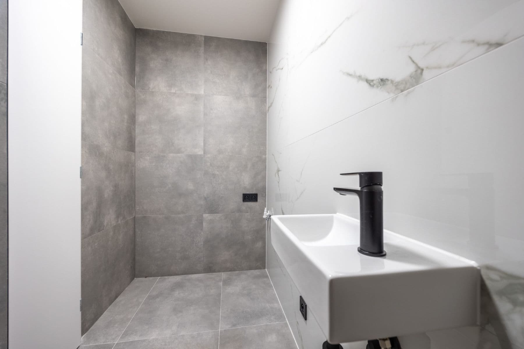 Predaj bytu 3-izbový 76 m², Janovská, Praha, Praha Predaj bytu 3-izbový 76 m², Janovská, Praha, Praha