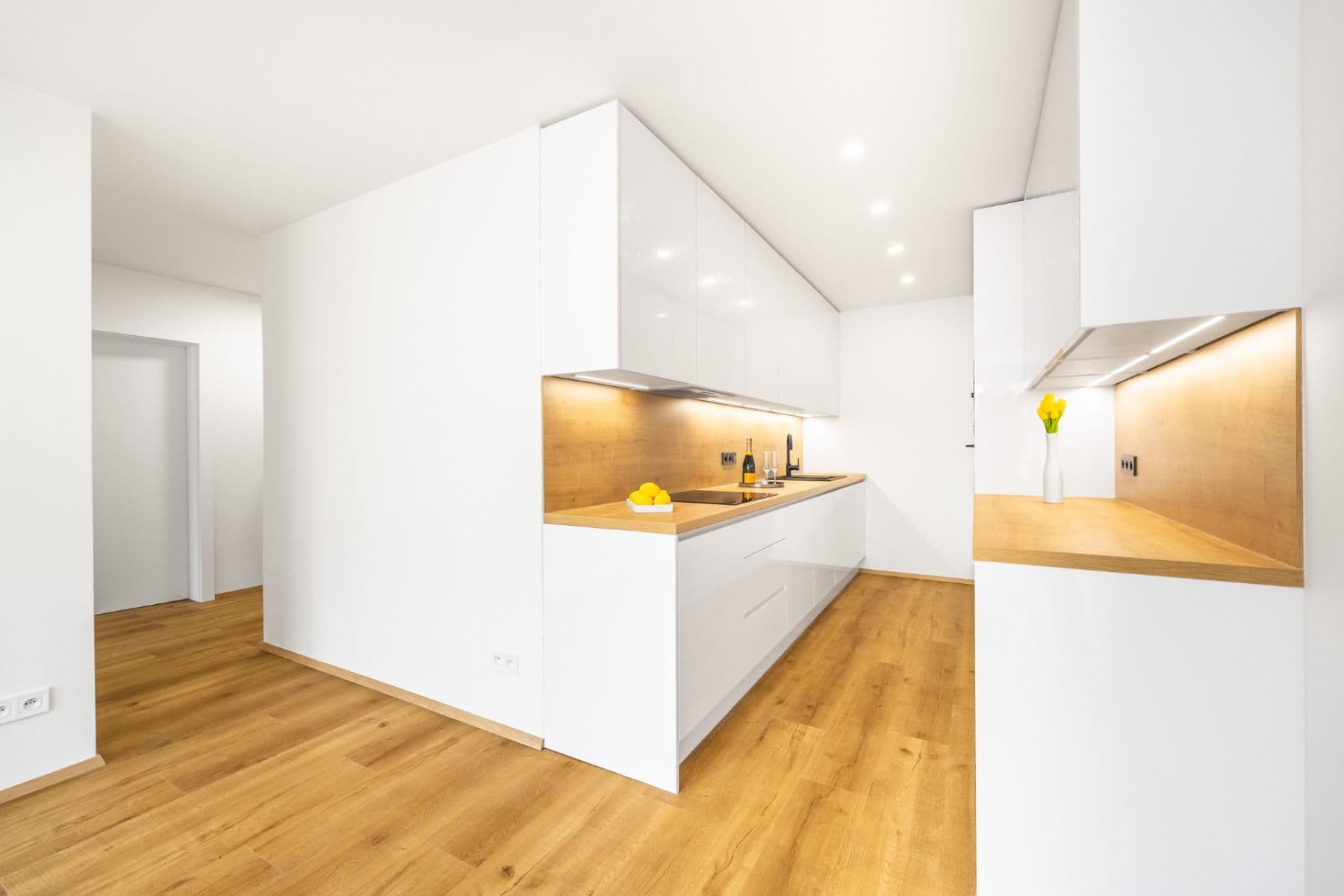 Predaj bytu 3-izbový 69 m², Hrudičkova, Praha, Praha Predaj bytu 3-izbový 69 m², Hrudičkova, Praha, Praha
