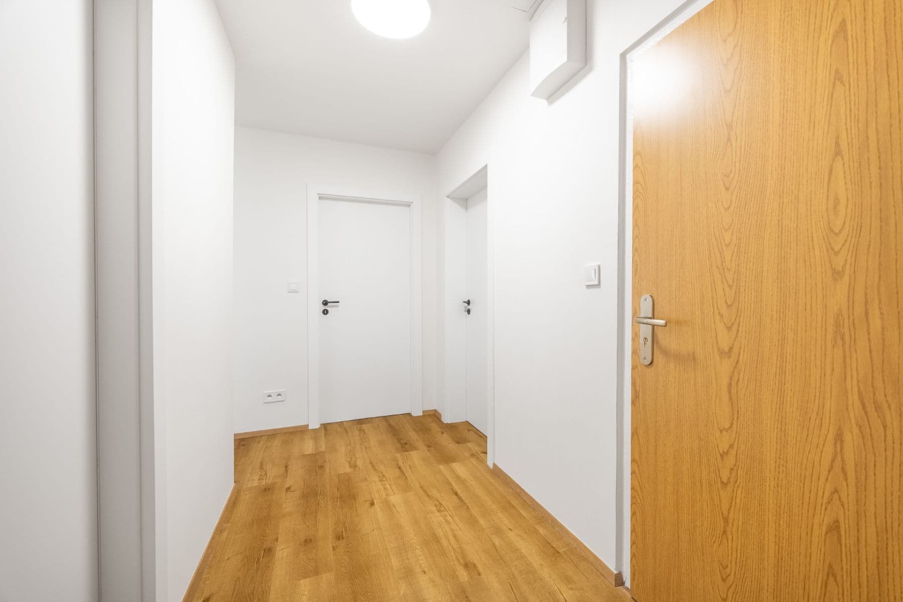 Predaj bytu 3-izbový 69 m², Hrudičkova, Praha, Praha Predaj bytu 3-izbový 69 m², Hrudičkova, Praha, Praha