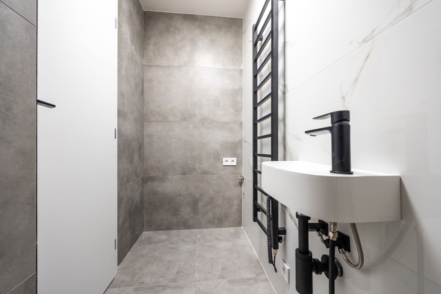 Predaj bytu 3-izbový 69 m², Hrudičkova, Praha, Praha Predaj bytu 3-izbový 69 m², Hrudičkova, Praha, Praha