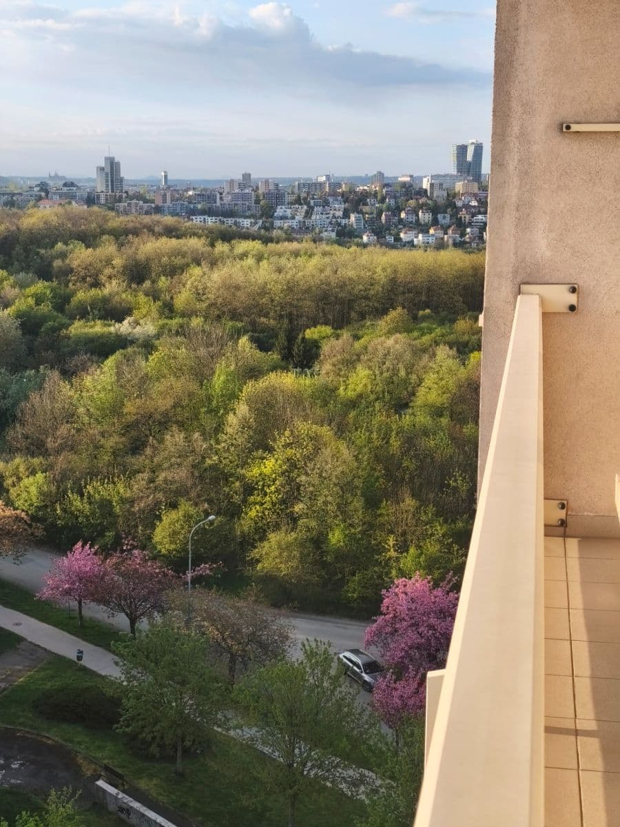 Prenájom bytu 3-izbový 65 m², Nad Lesním divadlem, Praha, Praha Prenájom bytu 3-izbový 65 m², Nad Lesním divadlem, Praha, Praha