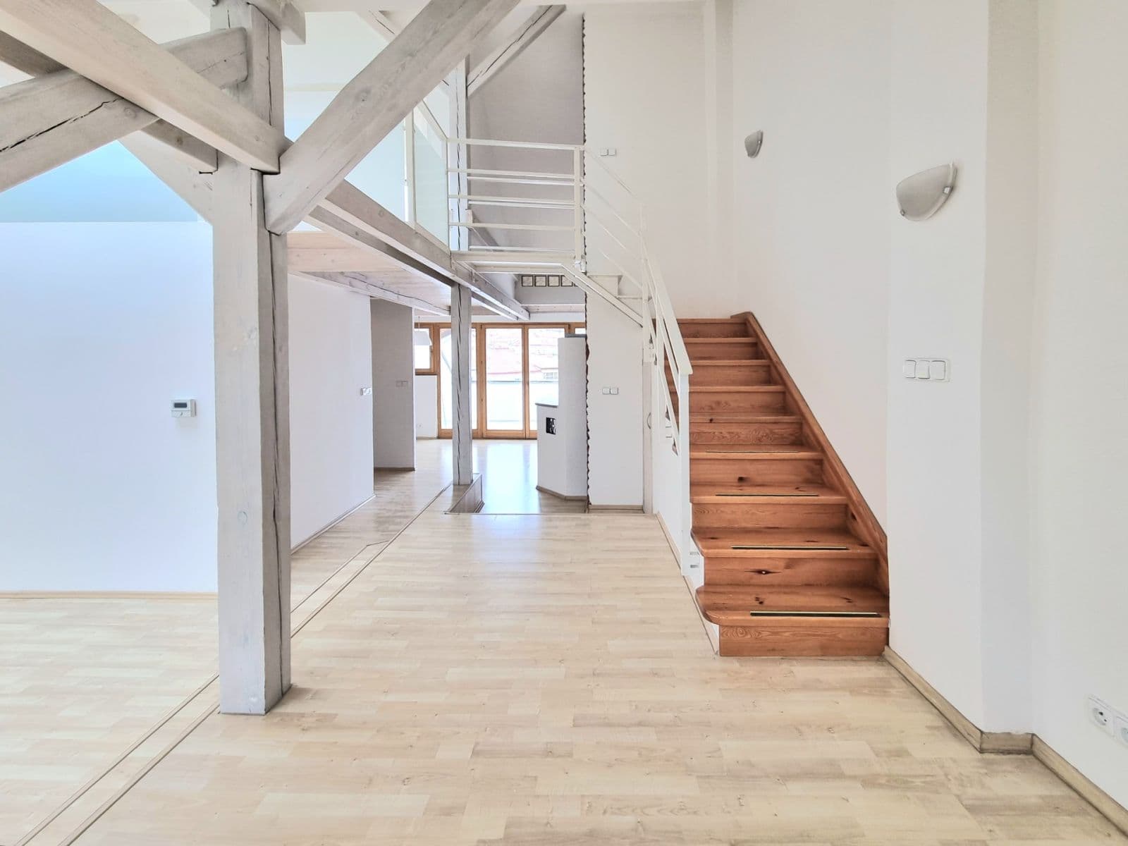 Prenájom bytu 3-izbový 119 m², Rybalkova, Praha, Praha Prenájom bytu 3-izbový 119 m², Rybalkova, Praha, Praha