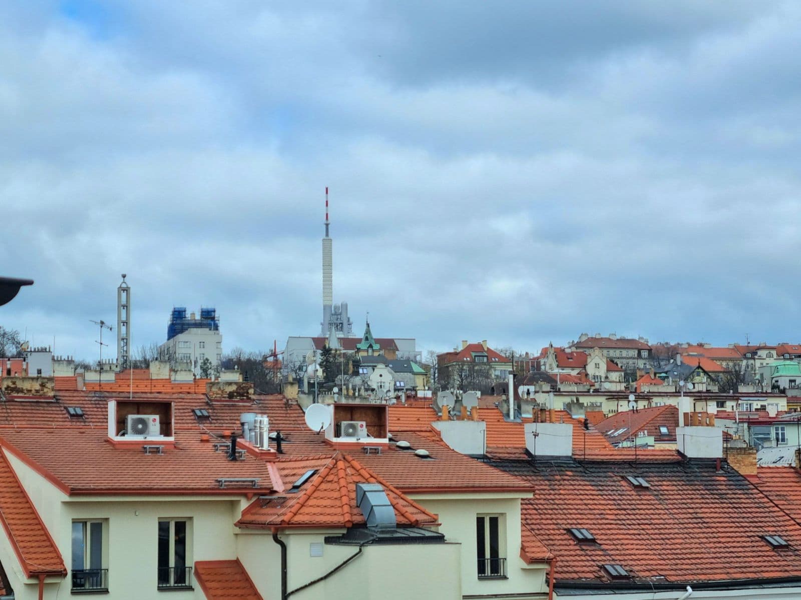 Prenájom bytu 3-izbový 119 m², Rybalkova, Praha, Praha Prenájom bytu 3-izbový 119 m², Rybalkova, Praha, Praha