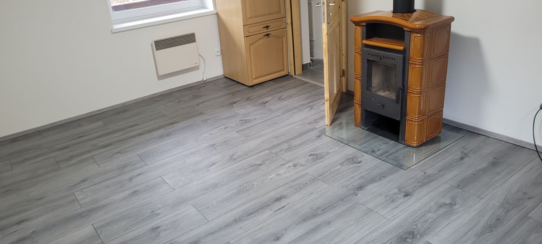 Prenájom bytu 1-izbový 25 m², Malostranské náměstí, Starý Plzenec, Plzeňský kraj Prenájom bytu 1-izbový 25 m², Malostranské náměstí, Starý Plzenec, Plzeňský kraj