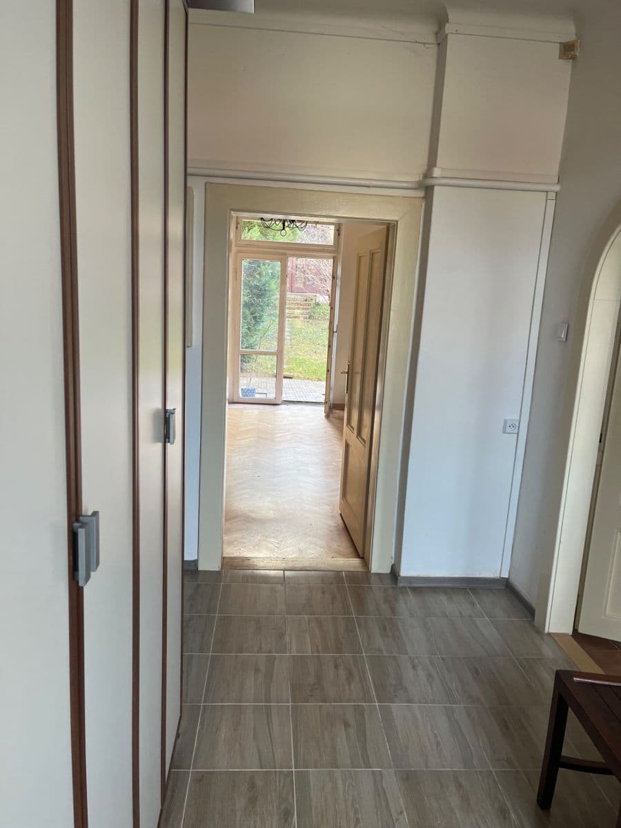 Prenájom bytu 3-izbový 80 m², V Cibulkách, Praha, Praha Prenájom bytu 3-izbový 80 m², V Cibulkách, Praha, Praha