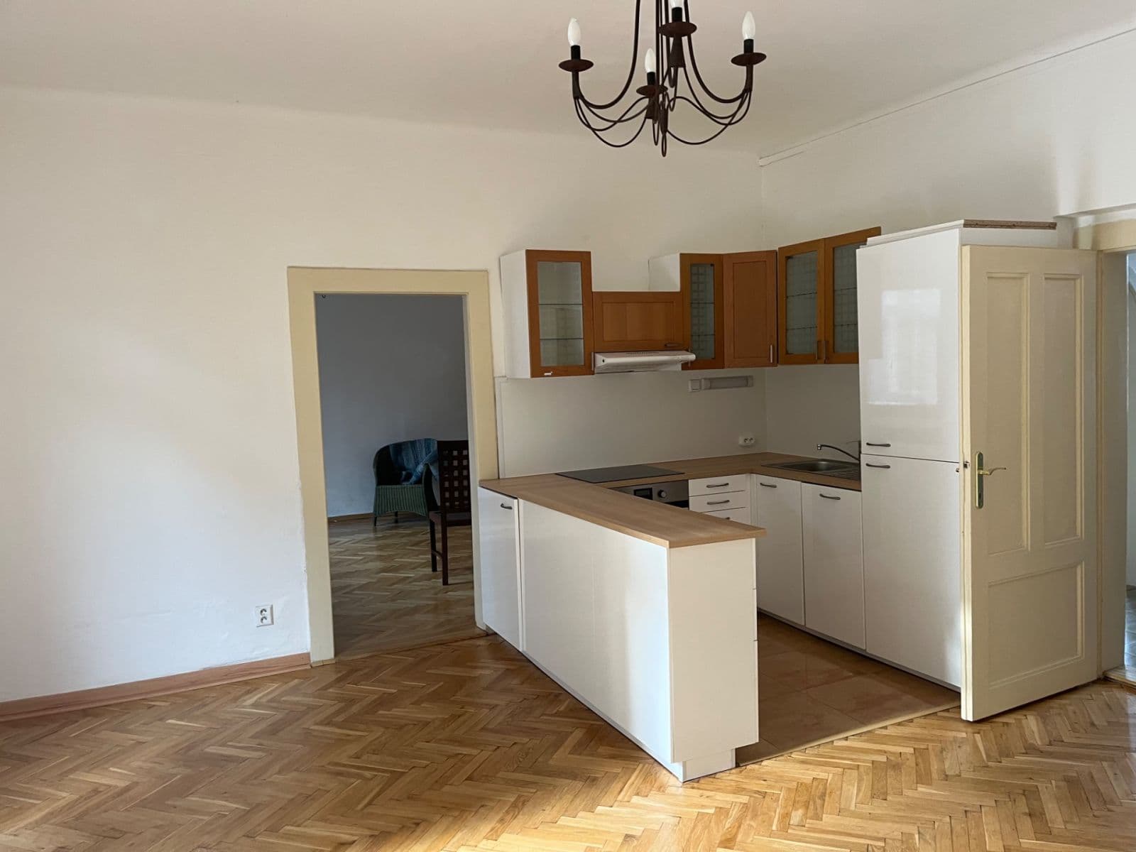 Prenájom bytu 3-izbový 80 m², V Cibulkách, Praha, Praha Prenájom bytu 3-izbový 80 m², V Cibulkách, Praha, Praha