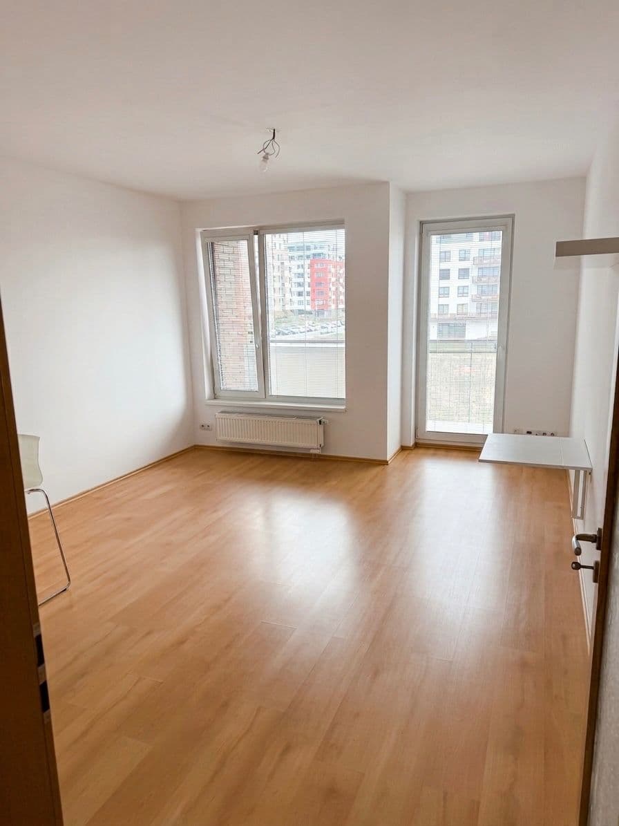 Prenájom bytu 1-izbový 36 m², Kryšpínova, Praha, Praha Prenájom bytu 1-izbový 36 m², Kryšpínova, Praha, Praha