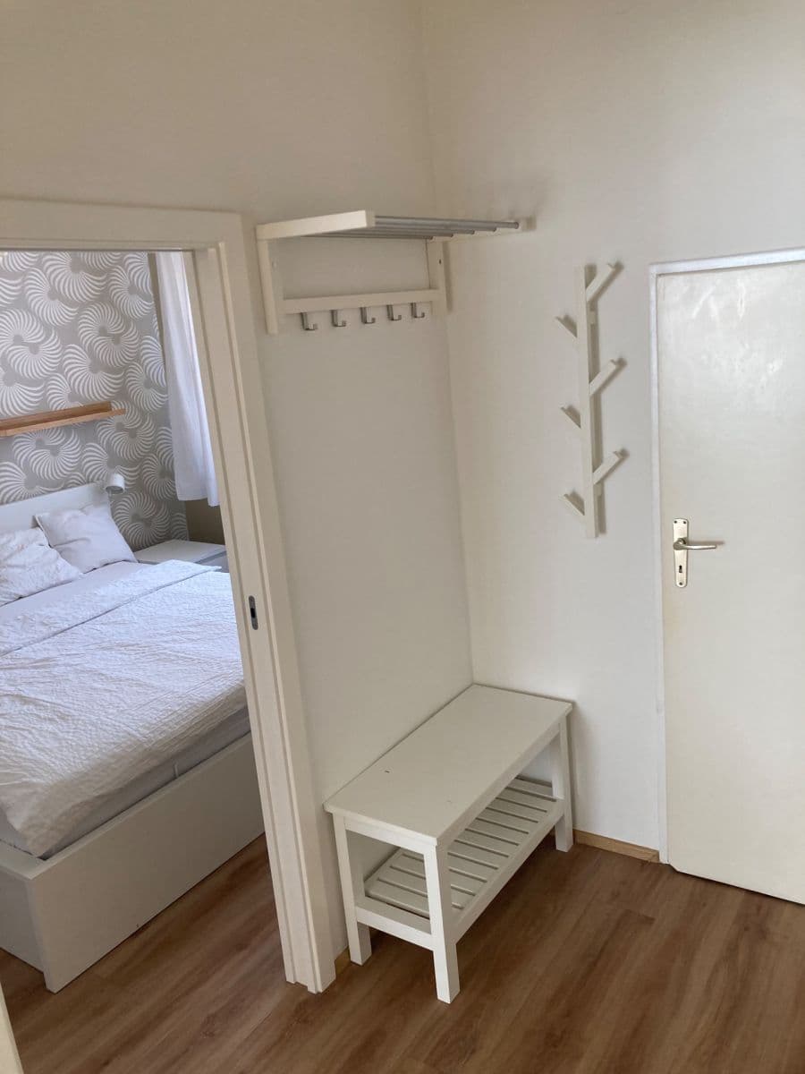 Prenájom bytu 3-izbový 62 m², Pod Barvířkou, Praha, Praha Prenájom bytu 3-izbový 62 m², Pod Barvířkou, Praha, Praha