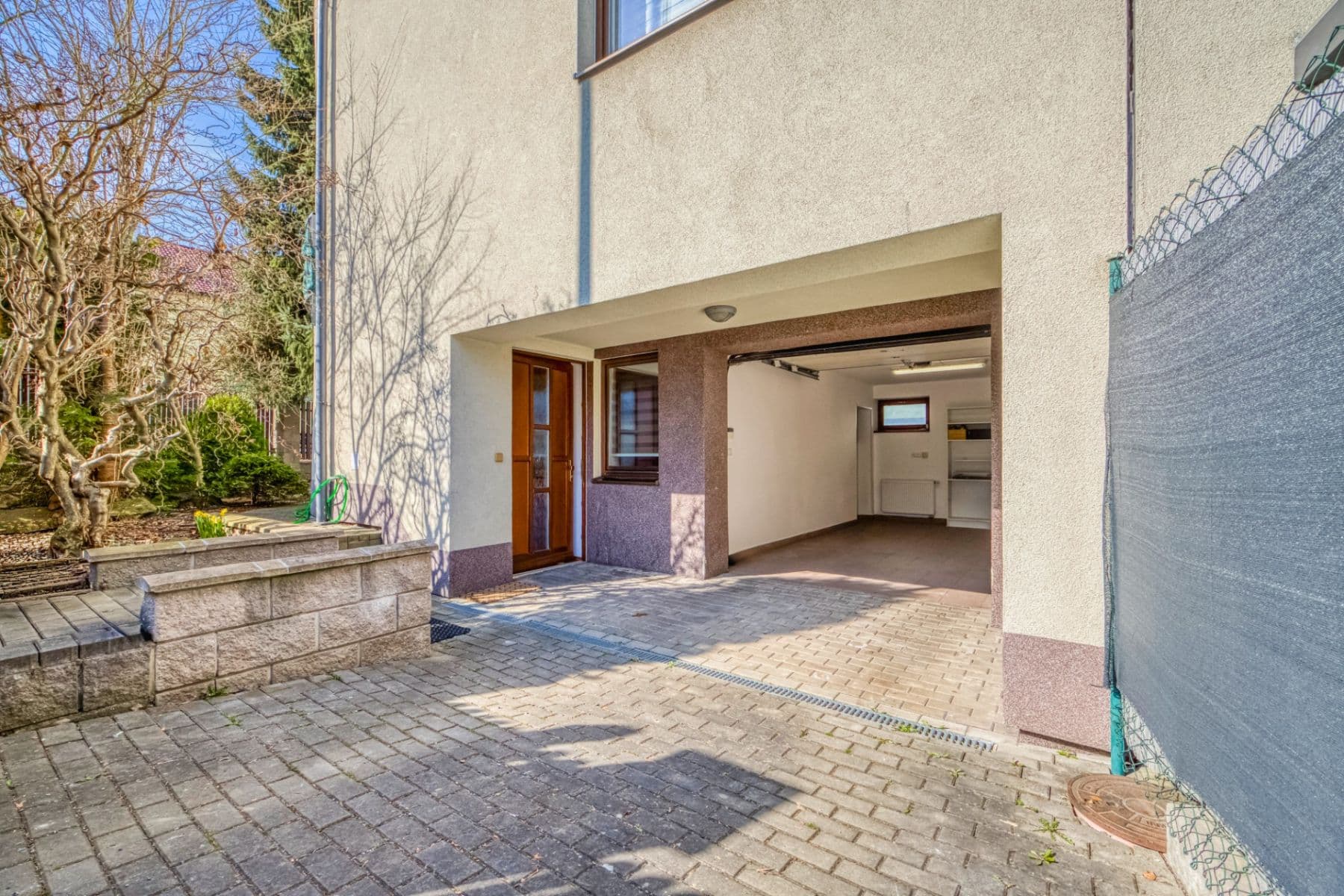 Prenájom bytu 5-izbový 190 m², U Dvojdomů, Praha, Praha Prenájom bytu 5-izbový 190 m², U Dvojdomů, Praha, Praha