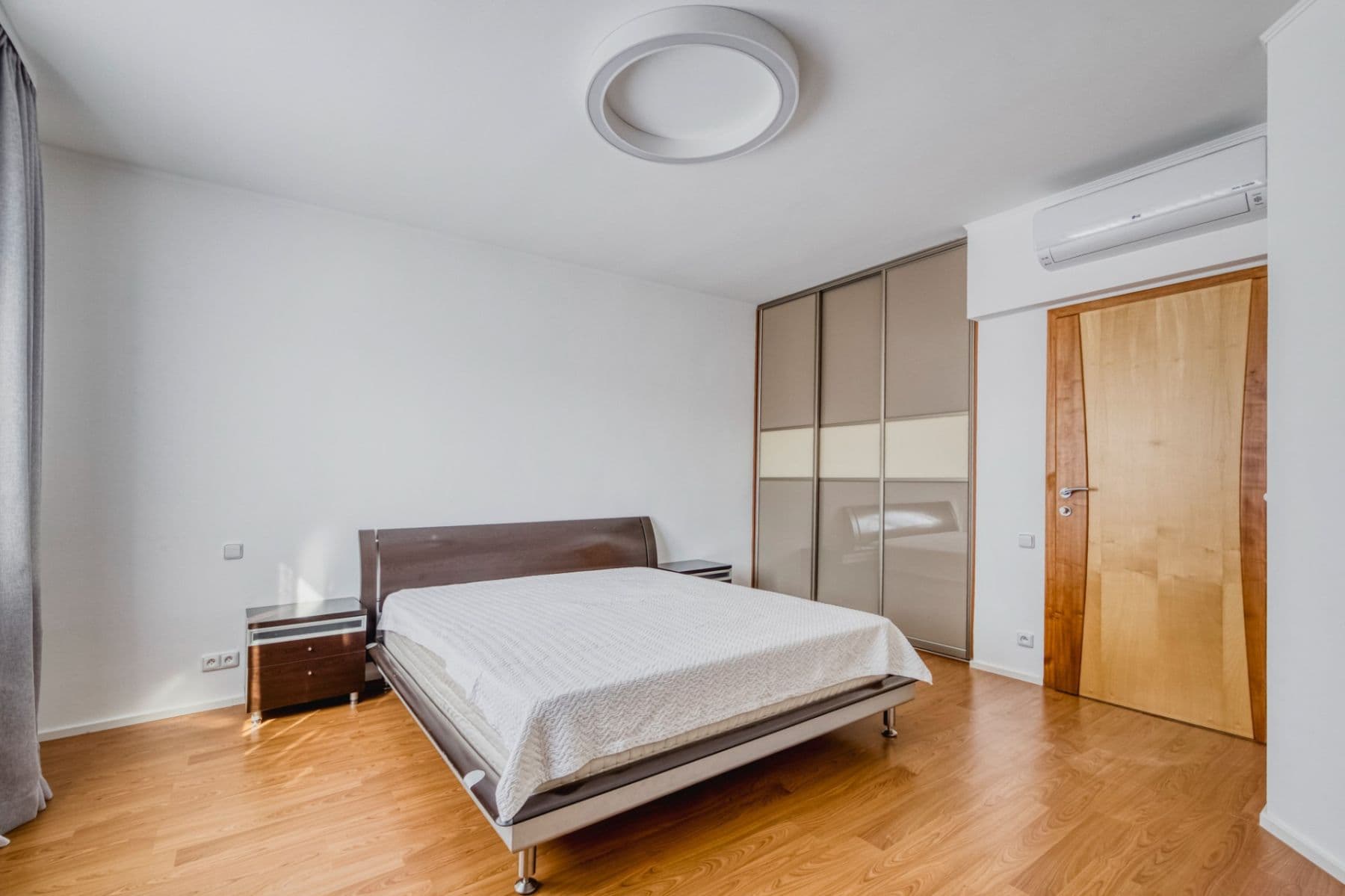 Predaj bytu 5-izbový 190 m², U Dvojdomů, Praha, Praha Predaj bytu 5-izbový 190 m², U Dvojdomů, Praha, Praha