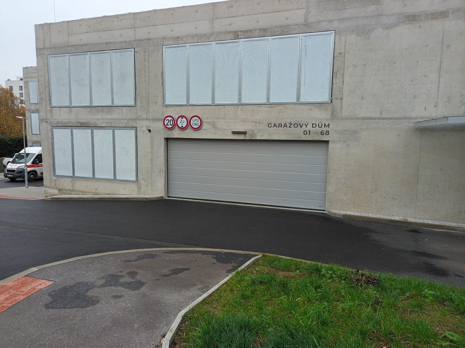 Prenájom garáže 13 m², Praha, Praha Prenájom garáže 13 m², Praha, Praha