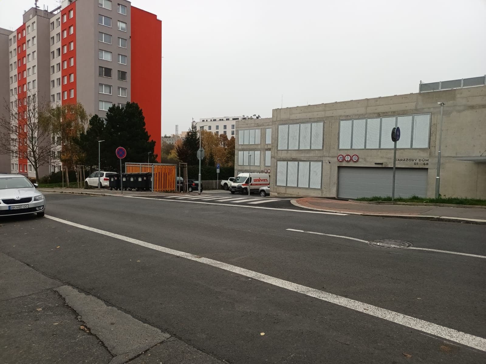 Prenájom garáže 13 m², Praha, Praha Prenájom garáže 13 m², Praha, Praha