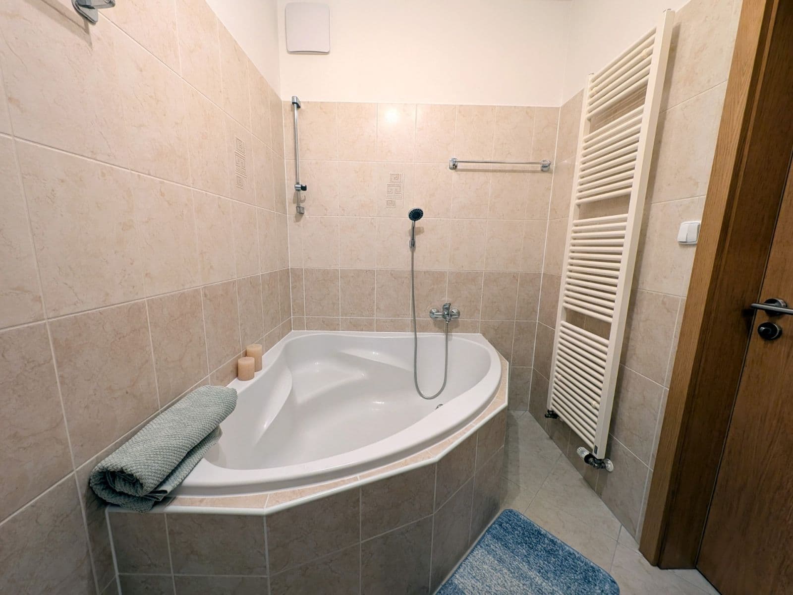 Prenájom bytu 2-izbový 55 m², Míšovická, Praha, Praha Prenájom bytu 2-izbový 55 m², Míšovická, Praha, Praha