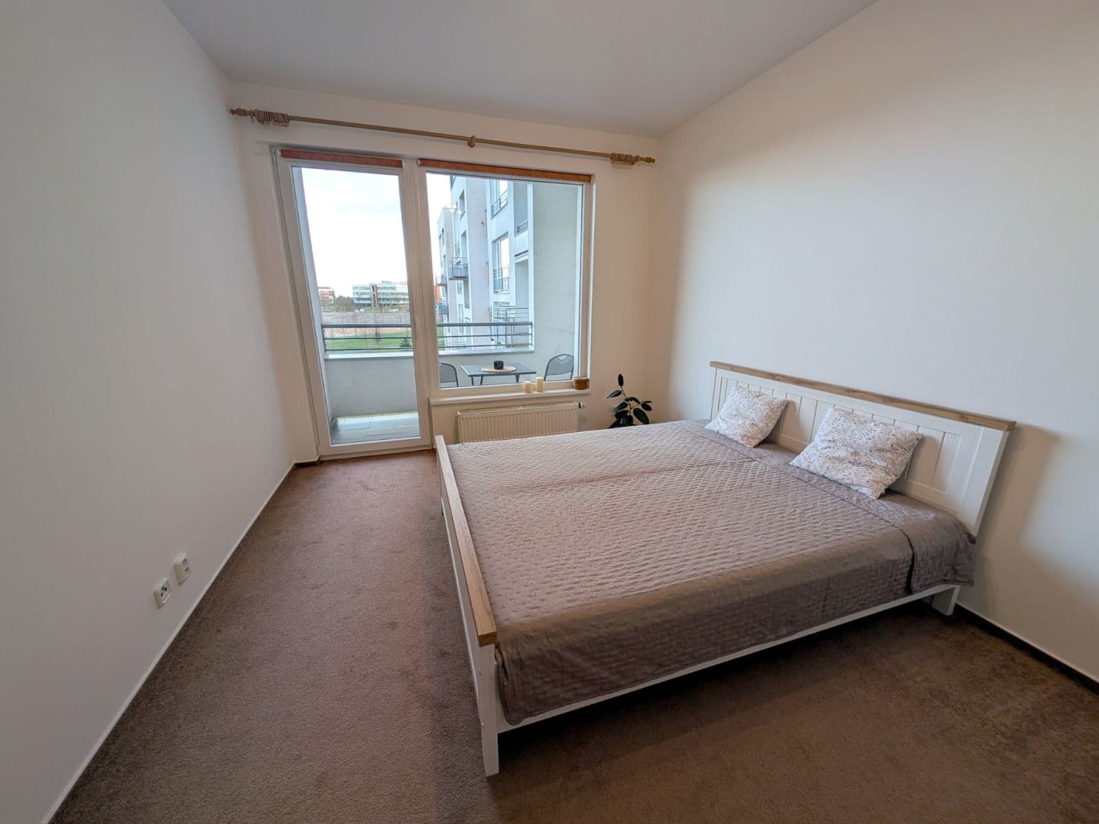 Prenájom bytu 2-izbový 55 m², Míšovická, Praha, Praha Prenájom bytu 2-izbový 55 m², Míšovická, Praha, Praha