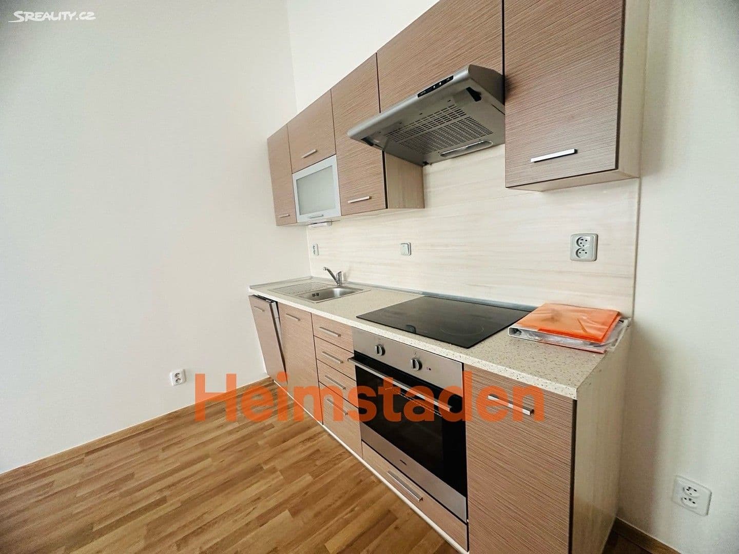 Prenájom bytu 2-izbový 50 m², Přívozská, Ostrava, Moravskoslezský kraj Prenájom bytu 2-izbový 50 m², Přívozská, Ostrava, Moravskoslezský kraj