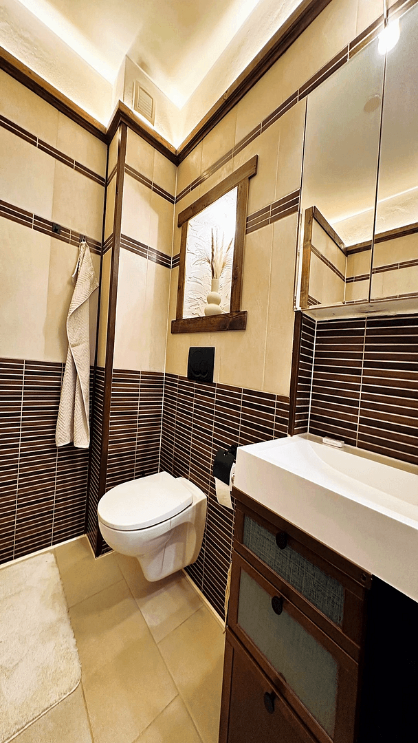 Prenájom bytu 2-izbový 65 m², Köln, Severné Porýnie - Westfálsko Prenájom bytu 2-izbový 65 m², Köln, Severné Porýnie - Westfálsko