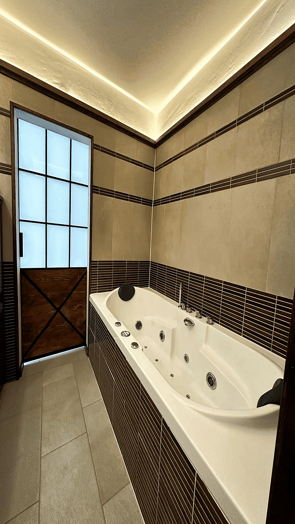 Prenájom bytu 2-izbový 65 m², Köln, Severné Porýnie - Westfálsko Prenájom bytu 2-izbový 65 m², Köln, Severné Porýnie - Westfálsko