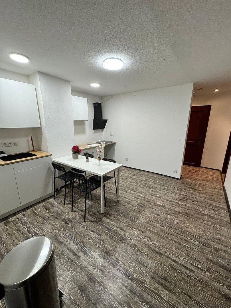 Prenájom bytu 21 m², Blumenstraße 51, Fürth, Bavorsko Prenájom bytu 21 m², Blumenstraße 51, Fürth, Bavorsko