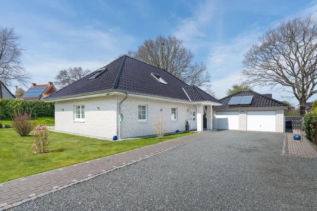 Predaj domu 238 m², pozemek 1.165 m², Neustadt in Holstein, Šlezvicko-Holštajnsko Predaj domu 238 m², pozemek 1.165 m², Neustadt in Holstein, Šlezvicko-Holštajnsko