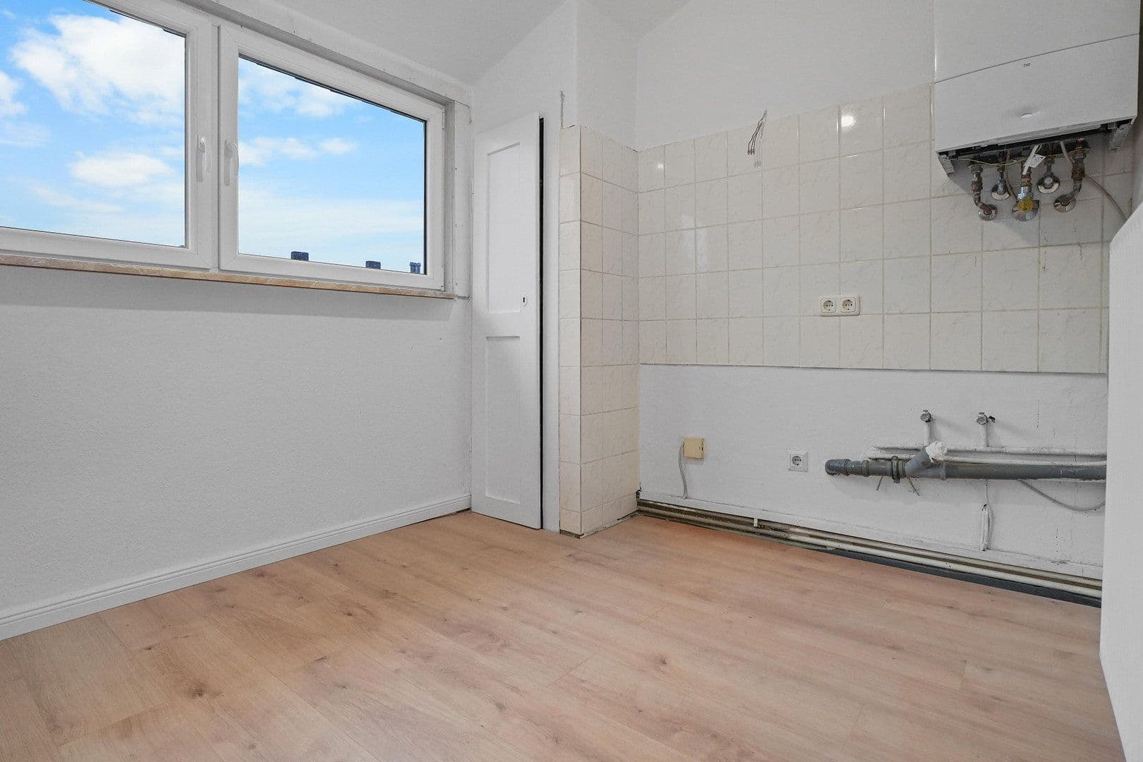Prenájom bytu 3-izbový 56 m², Waßmannstraße 9, Hannover, Dolné Sasko Prenájom bytu 3-izbový 56 m², Waßmannstraße 9, Hannover, Dolné Sasko