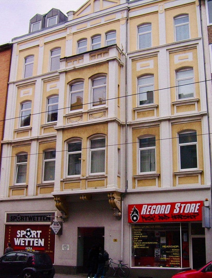 Prenájom bytu 5-izbový 141 m², Friedrich-Wilhelm-Straße 38, Braunschweig, Dolné Sasko Prenájom bytu 5-izbový 141 m², Friedrich-Wilhelm-Straße 38, Braunschweig, Dolné Sasko