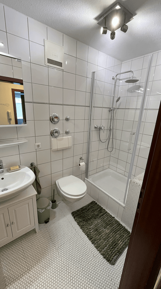 Prenájom bytu 3-izbový 54 m², Im Lerchenrain 6, Stuttgart, Bádensko-Wurttembersko Prenájom bytu 3-izbový 54 m², Im Lerchenrain 6, Stuttgart, Bádensko-Wurttembersko