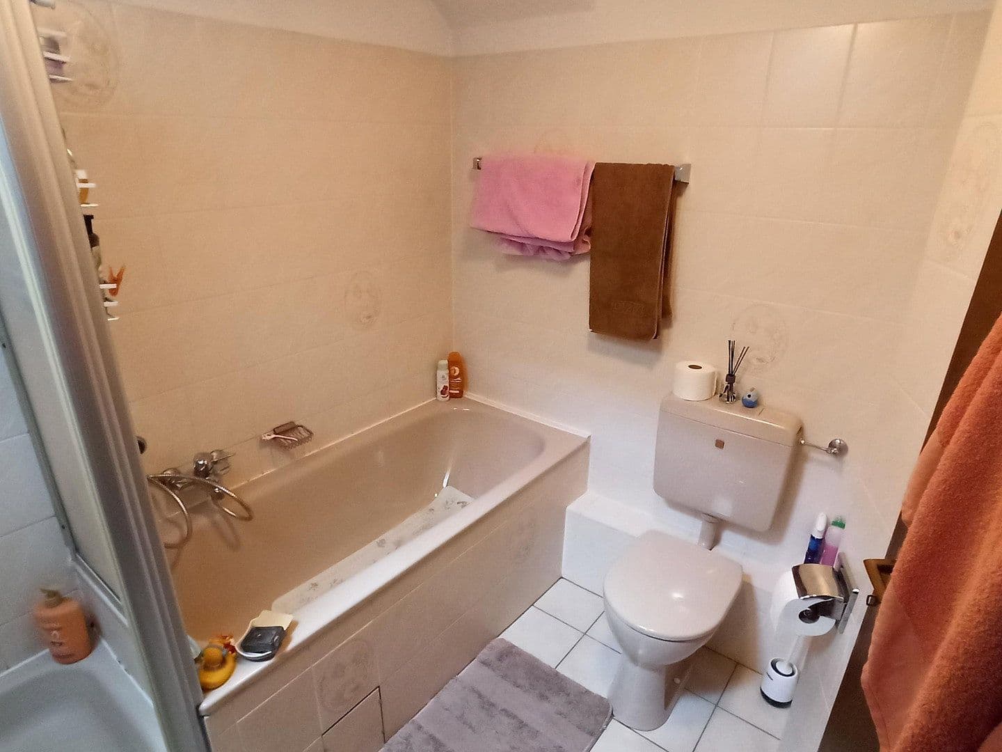 Prenájom bytu 3-izbový 71 m², Richterskamp 3, Hattingen, Severné Porýnie - Westfálsko Prenájom bytu 3-izbový 71 m², Richterskamp 3, Hattingen, Severné Porýnie - Westfálsko