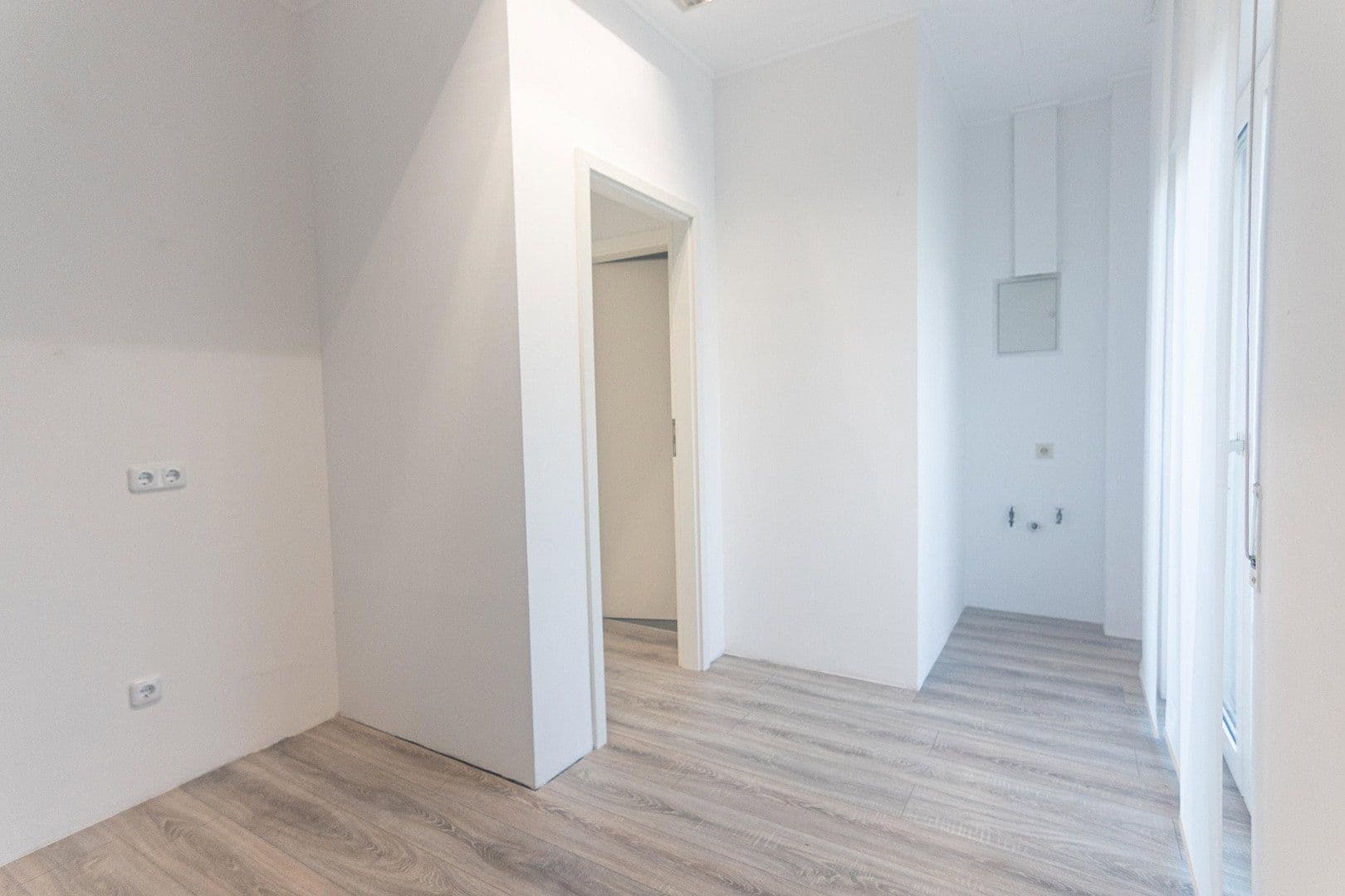 Prenájom kancelárie 53 m², Waldeckweg 9, Mannheim, Bádensko-Wurttembersko Prenájom kancelárie 53 m², Waldeckweg 9, Mannheim, Bádensko-Wurttembersko