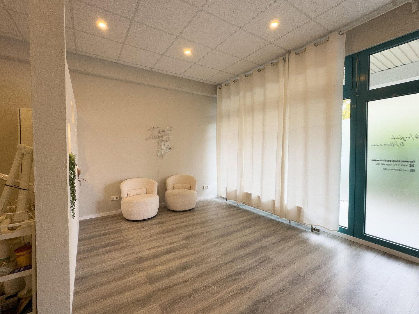 Prenájom kancelárie 53 m², Waldeckweg 9, Mannheim, Bádensko-Wurttembersko Prenájom kancelárie 53 m², Waldeckweg 9, Mannheim, Bádensko-Wurttembersko