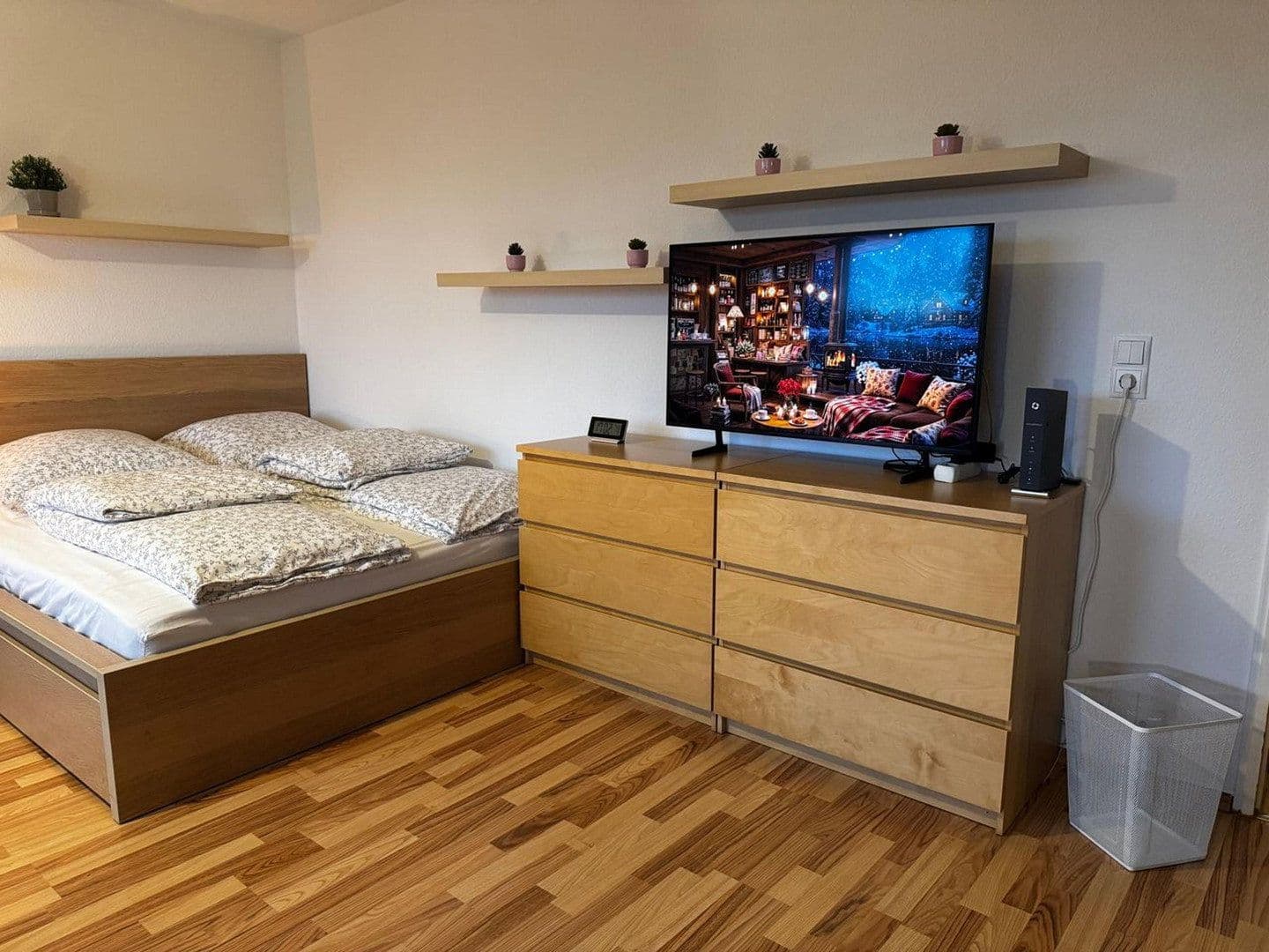 Prenájom bytu 1-izbový 38 m², Mannheim, Bádensko-Wurttembersko Prenájom bytu 1-izbový 38 m², Mannheim, Bádensko-Wurttembersko