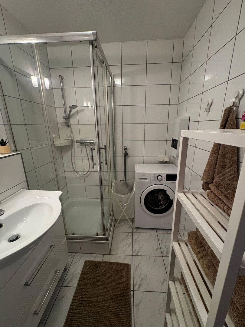 Prenájom bytu 1-izbový 38 m², Mannheim, Bádensko-Wurttembersko Prenájom bytu 1-izbový 38 m², Mannheim, Bádensko-Wurttembersko