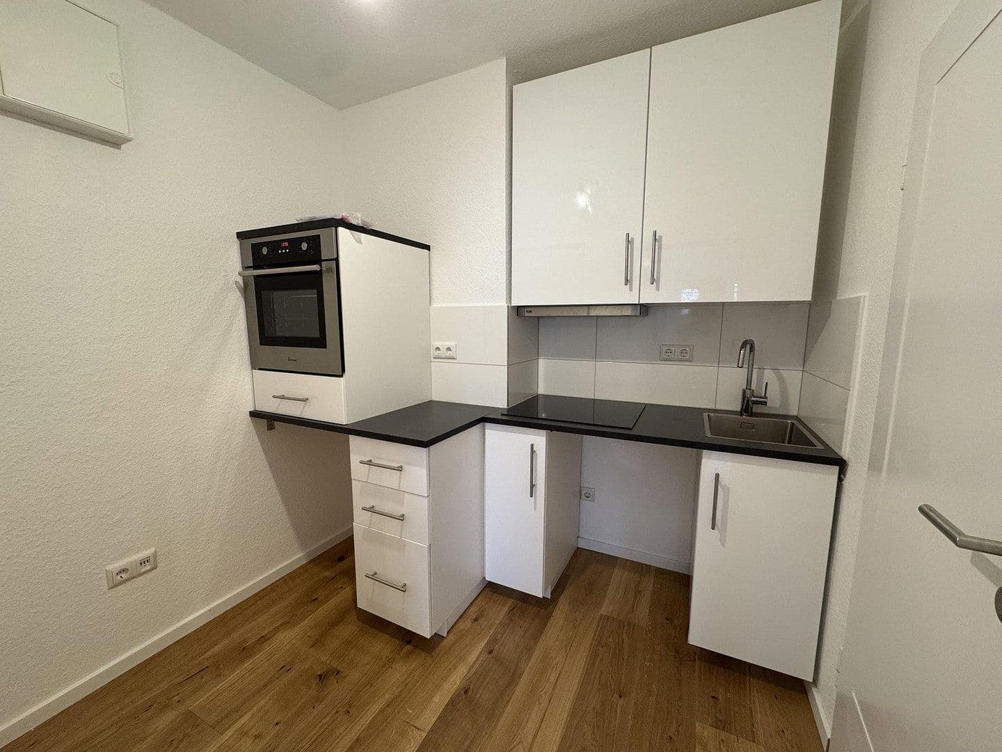 Prenájom bytu 1-izbový 26 m², Berger Straße 100, Frankfurt am Main, Hesensko Prenájom bytu 1-izbový 26 m², Berger Straße 100, Frankfurt am Main, Hesensko