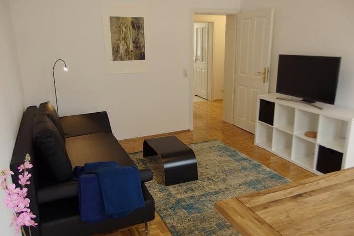 Prenájom bytu 2-izbový 55 m², Helmholtzstr. 21, Leipzig, Sasko Prenájom bytu 2-izbový 55 m², Helmholtzstr. 21, Leipzig, Sasko