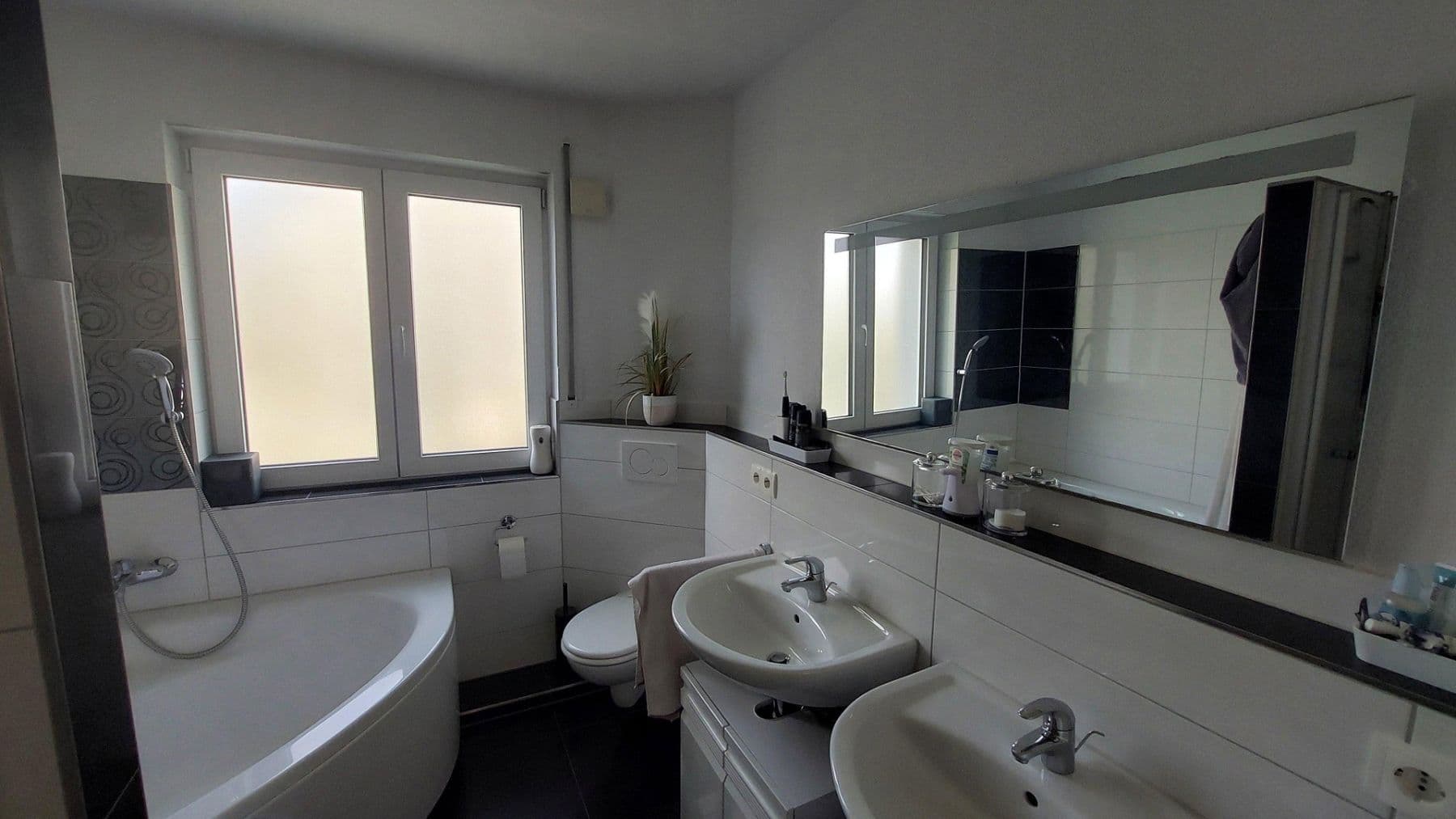 Prenájom bytu 3-izbový 86 m², Pfaffenhofener Straße 10, Heilbronn-Böckingen, Bádensko-Wurttembersko Prenájom bytu 3-izbový 86 m², Pfaffenhofener Straße 10, Heilbronn-Böckingen, Bádensko-Wurttembersko