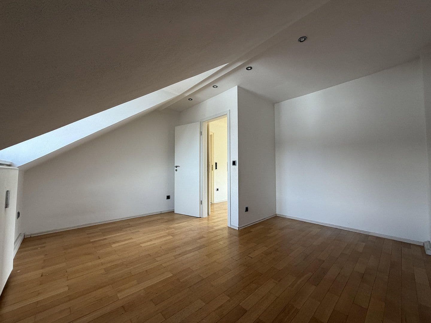 Predaj bytu 3-izbový 70 m², Brucker Str. 1, Dachau, Bavorsko Predaj bytu 3-izbový 70 m², Brucker Str. 1, Dachau, Bavorsko