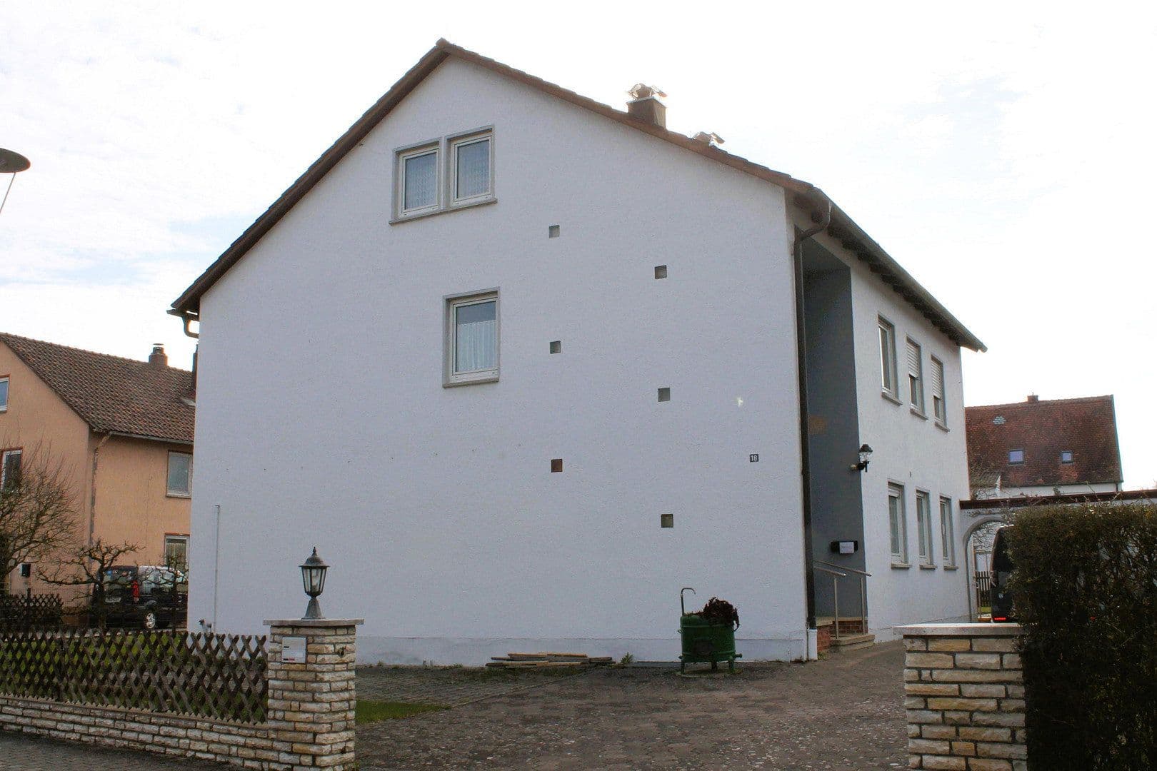Predaj domu 223 m², pozemek 757 m², Wilburgstetten, Bavorsko Predaj domu 223 m², pozemek 757 m², Wilburgstetten, Bavorsko