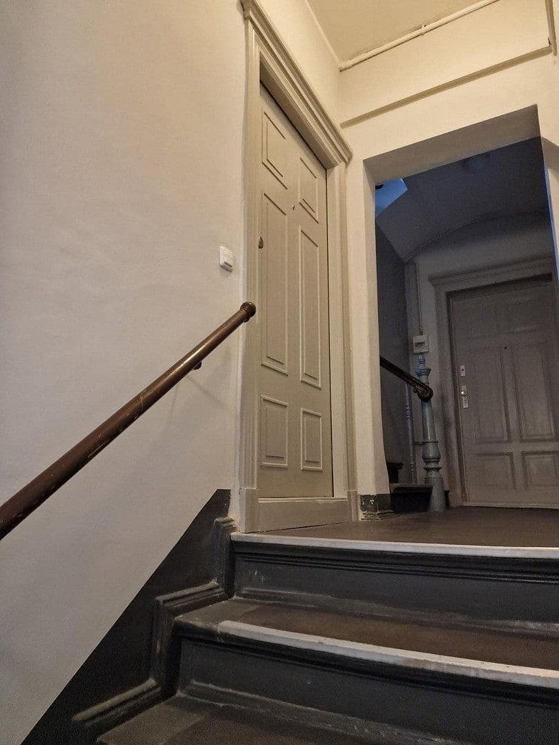 Predaj kancelárie 14 m², Lausitzer Str. 35, Berlin, Berlín Predaj kancelárie 14 m², Lausitzer Str. 35, Berlin, Berlín